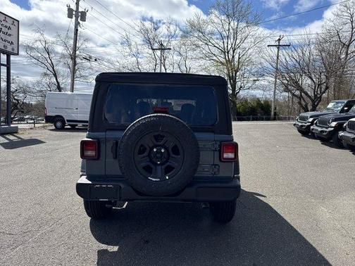 2025 Jeep Wrangler Sport