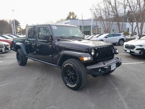 2022 Jeep Gladiator Sport