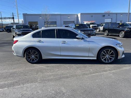 2020 BMW 330 i