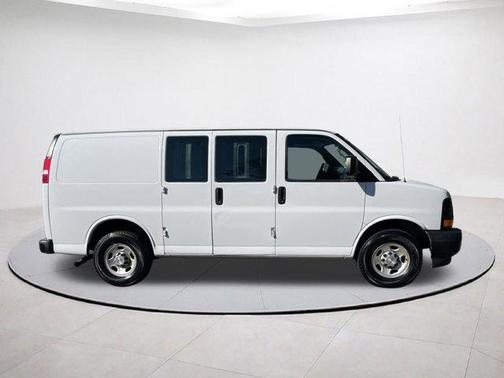2017 Chevrolet Express 2500 Work Van