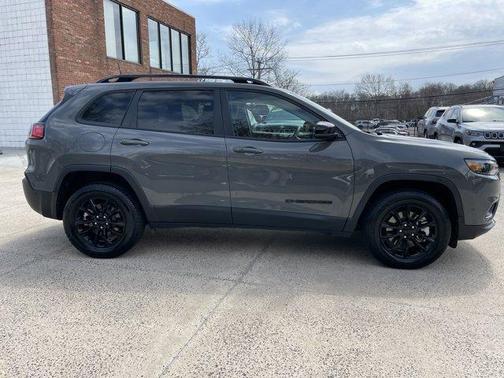 2023 Jeep Cherokee Altitude Lux