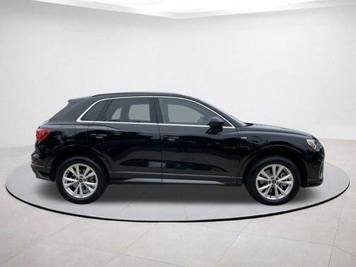 2025 Audi Q3 45 S line Premium