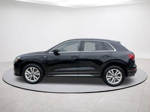 2025 Audi Q3 45 S line Premium