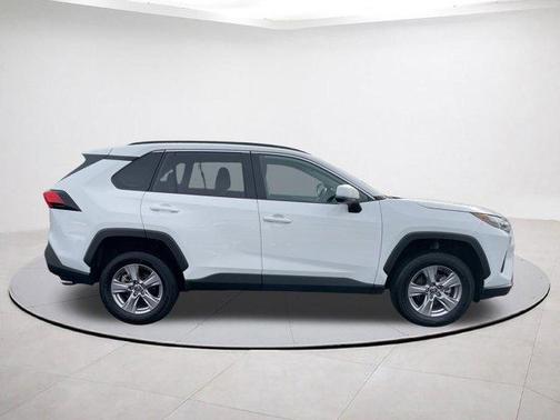 Ice 2025 Toyota RAV4 XLE
