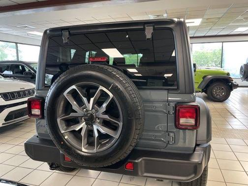 2025 Jeep Wrangler 4xe Sport