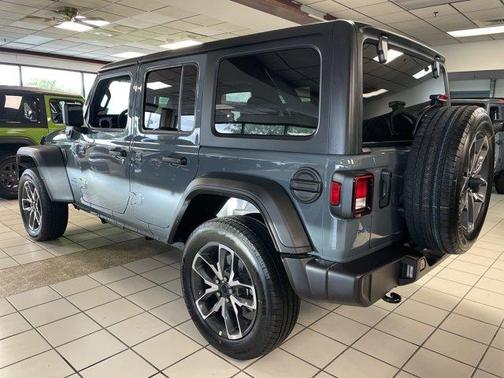 2025 Jeep Wrangler 4xe Sport
