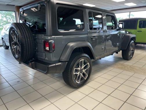 2025 Jeep Wrangler 4xe Sport