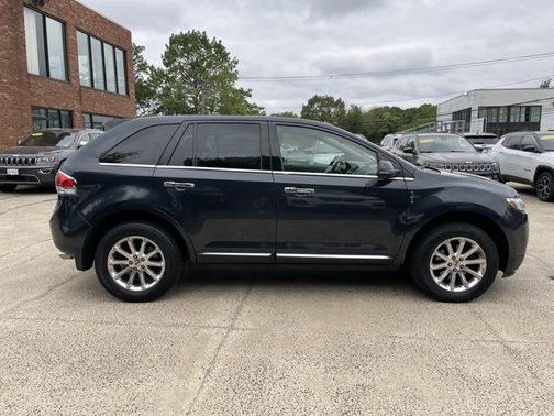 2013 Lincoln MKX Base
