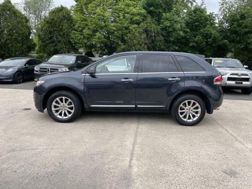 2013 Lincoln MKX Base