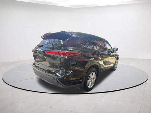 2021 Toyota Highlander L