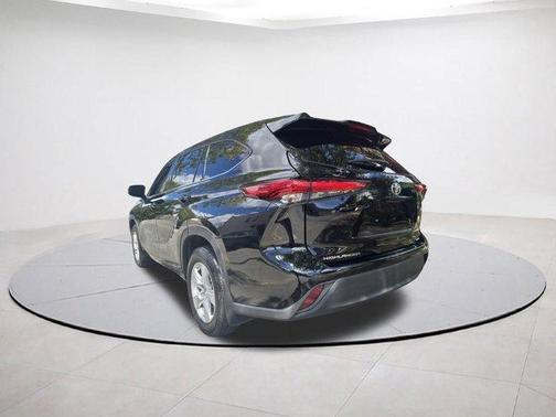 2021 Toyota Highlander L