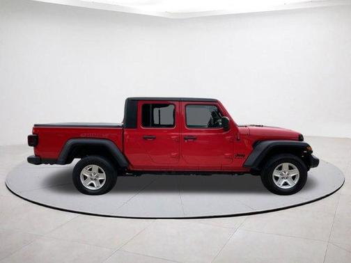 2020 Jeep Gladiator Sport
