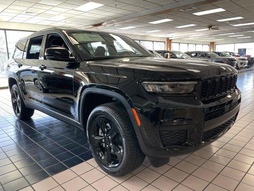 2025 Jeep Grand Cherokee L Laredo