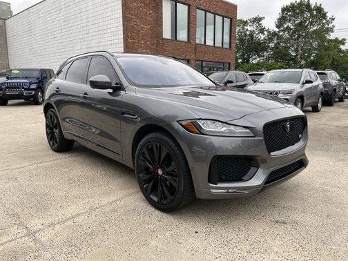 2019 Jaguar F-PACE S