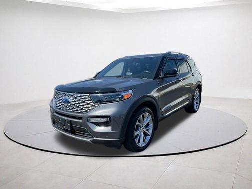 Gray Metallic 2021 Ford Explorer Platinum