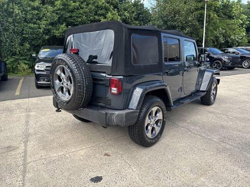 2017 Jeep Wrangler Unlimited Sahara