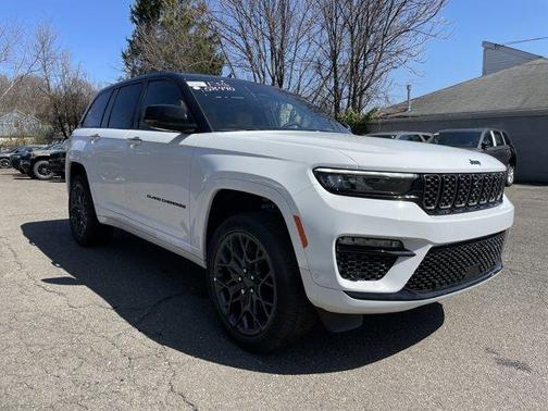 2025 Jeep Grand Cherokee Summit