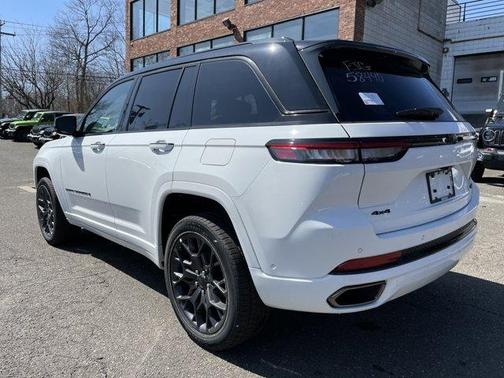 2025 Jeep Grand Cherokee Summit