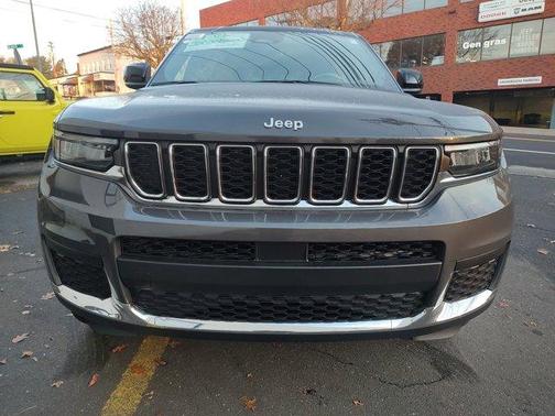 2025 Jeep Grand Cherokee L Laredo