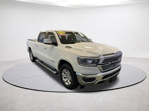Bright White Clearcoat 2022 RAM 1500 Laramie