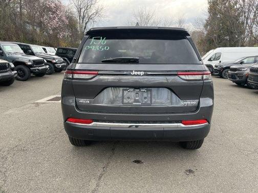 2025 Jeep Grand Cherokee Laredo X