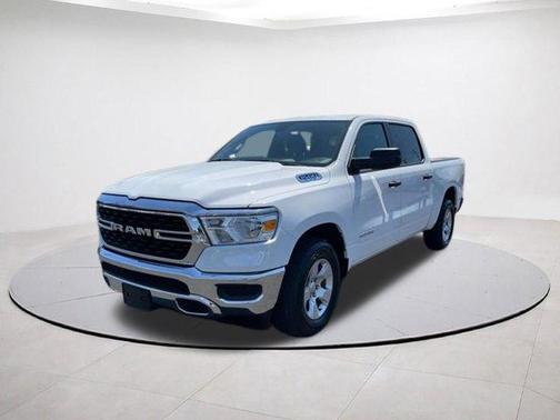Bright White Clearcoat 2023 RAM 1500 Big Horn
