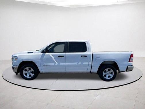 Bright White Clearcoat 2023 RAM 1500 Big Horn