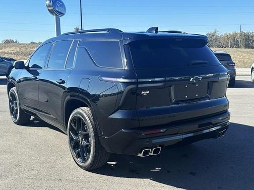 2025 Chevrolet Traverse RS