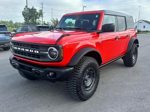 Race Red 2024 Ford Bronco Black Diamond