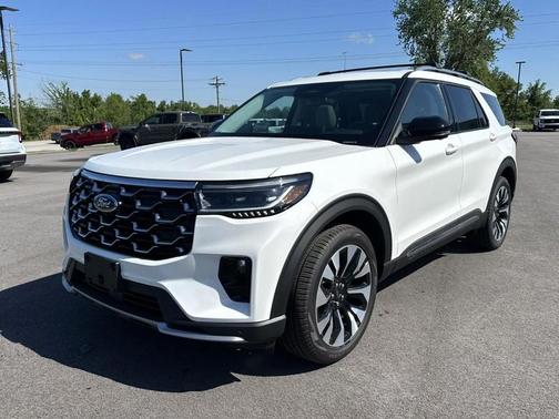 Star White Metallic Tri-Coat 2026 Ford Explorer Platinum
