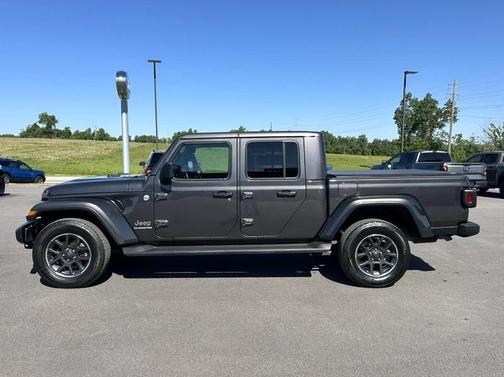 Granite Crystal Metallic Clearcoat 2021 Jeep Gladiator Overland