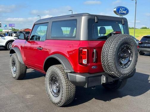2025 Ford Bronco Base