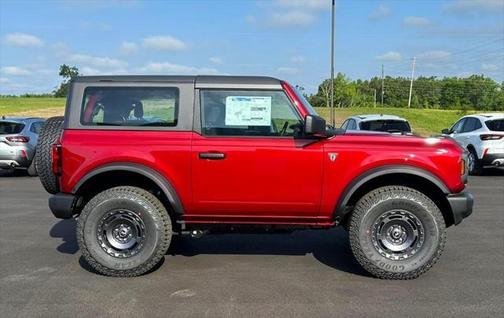 2025 Ford Bronco Base