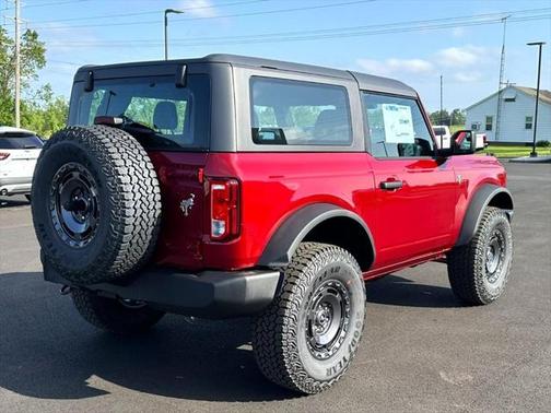 2025 Ford Bronco Base