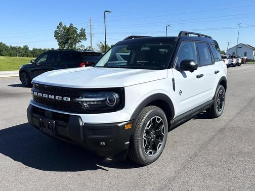 Space White Metallic 2026 Ford Bronco Sport Outer Banks