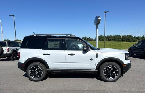 Space White Metallic 2026 Ford Bronco Sport Outer Banks