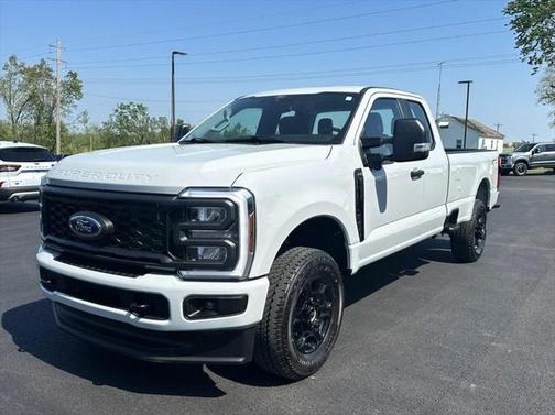2025 Ford F-350 XLT