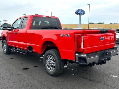 2025 Ford F-350 XLT