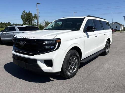 Star White Metallic Tri-Coat 2026 Ford Expedition Max Active 4x4