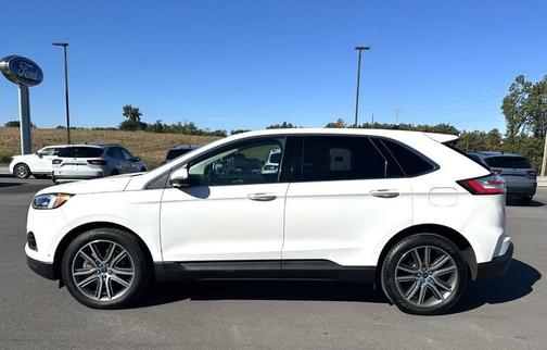 2021 Ford Edge Titanium