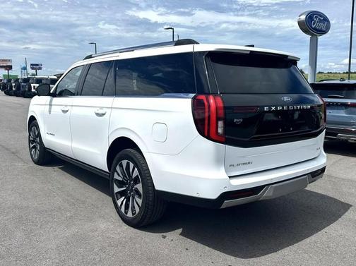 Star White Metallic Tri-Coat 2025 Ford Expedition Max Platinum