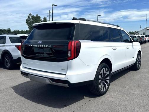 Star White Metallic Tri-Coat 2025 Ford Expedition Max Platinum