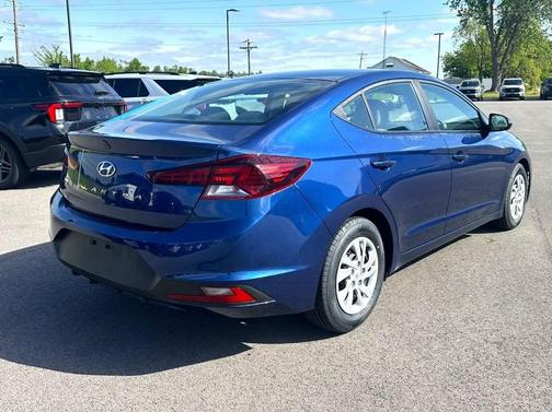 Lakeside Blue 2020 Hyundai ELANTRA SE
