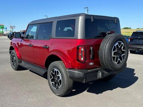 Ruby Red Metallic Tinted Clearcoat 2026 Ford Bronco Outer Banks