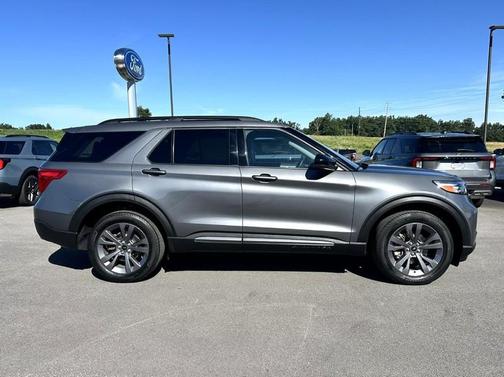 Carbonized Gray Metallic 2024 Ford Explorer XLT