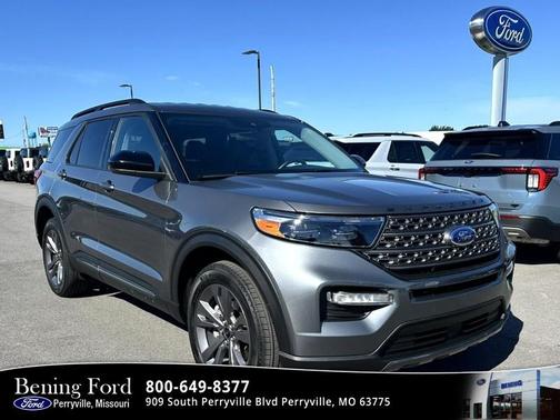 Carbonized Gray Metallic 2024 Ford Explorer XLT