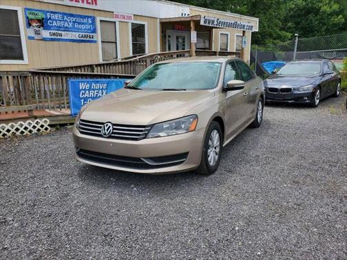 2015 Volkswagen Passat 1.8T S