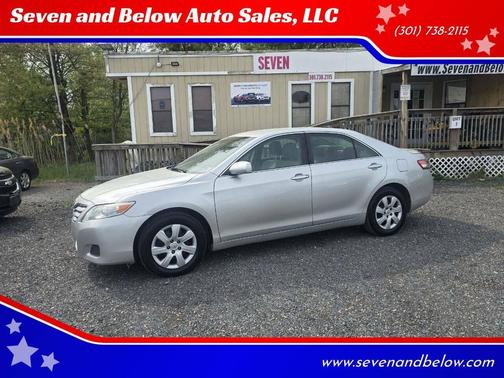 Classic Silver Metallic 2010 Toyota Camry LE