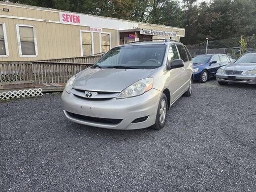 2007 Toyota Sienna LE