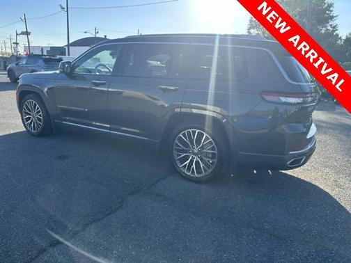 2022 Jeep Grand Cherokee L Summit Reserve